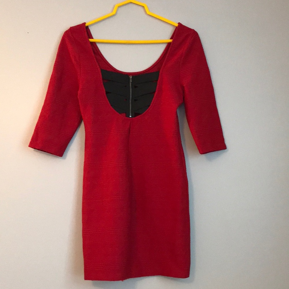 Red cocktail dress - Picture 4 of 4